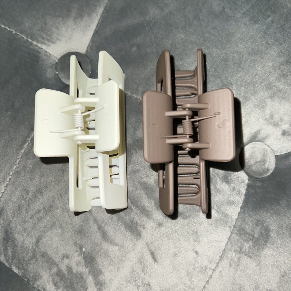 Hair clips - Picture 2 of 2